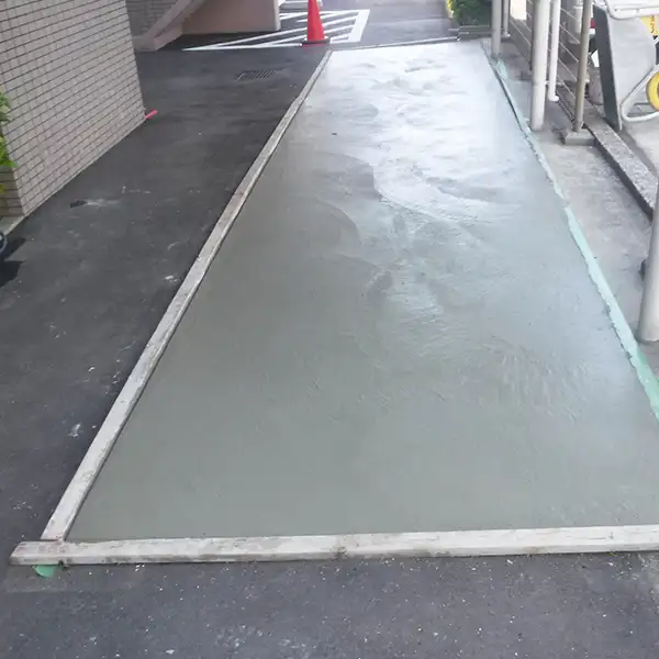 アプローチ部分の土間コンクリート施工例